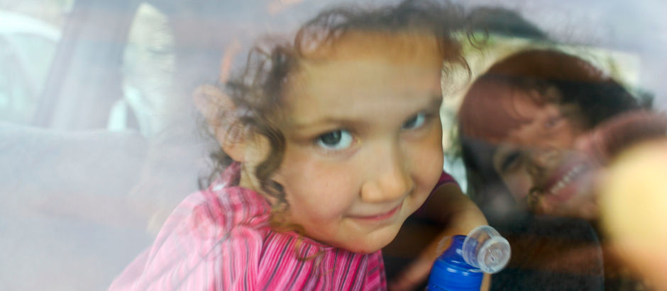 מאחורה קדימה, מהחוץ אל הפנים