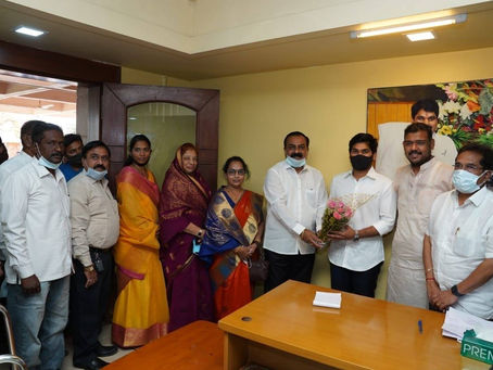 सांगली-मिरज-कुपवाड महानगरपालिकेवर महाविकास आघाडीचा झेंडा फडकविल्यानंतर आज वसंतदादा पाटील ...