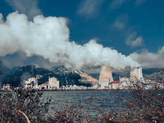 (Reuters) EDF submits bid to build new unit at Czech nuclear power plant