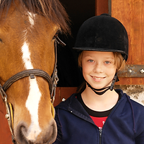 Ragazza e cavallo