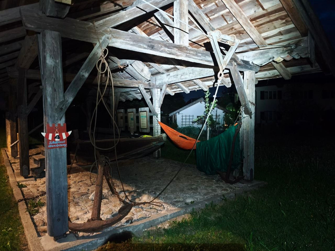 Hängemattenplatz Tag 2 auf Tag 3 im Bootshaus