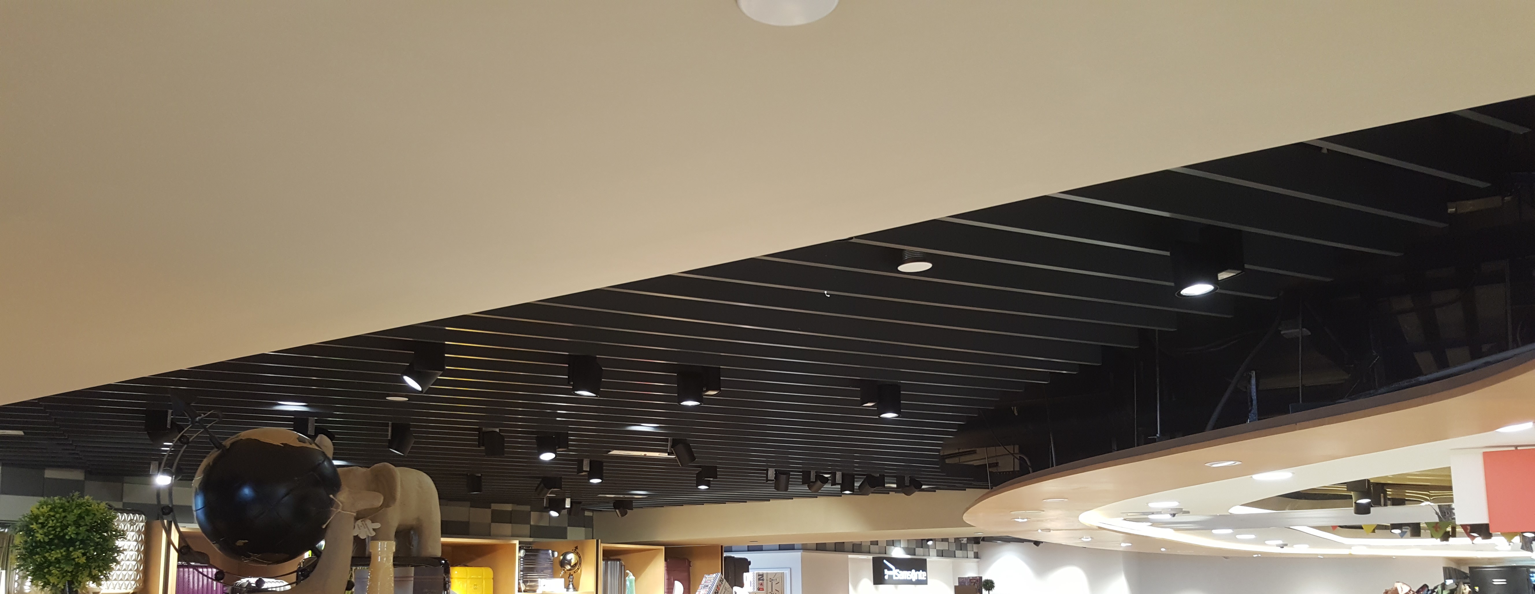 Aeon Whampoa Store