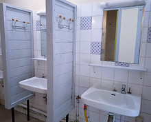 sanitaires%201_edited.jpg