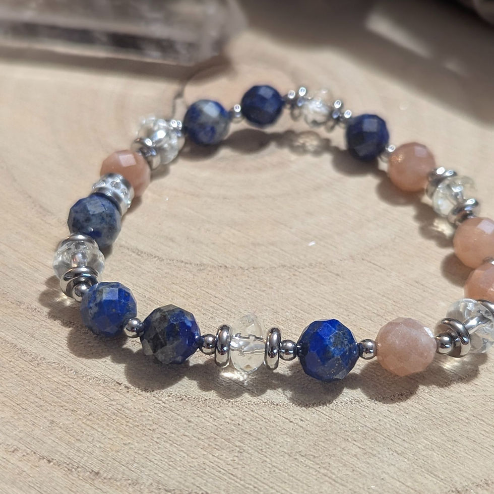 Miniatura: „Blask Słońca” – lapis lazuli, kamień słoneczny i kryształ górski