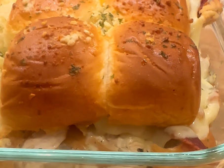 THE BEST Chicken Bacon Ranch Sliders
