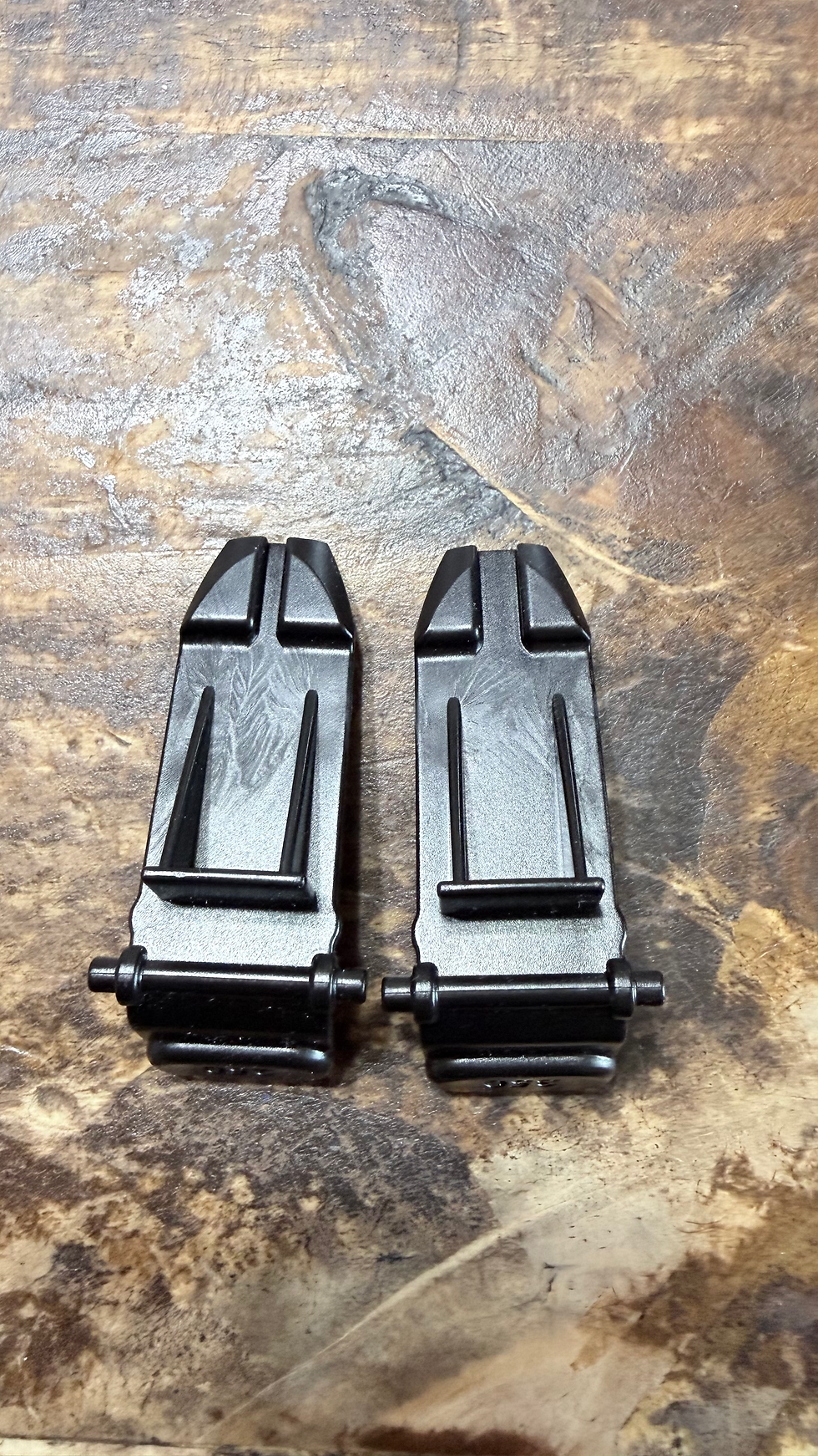 Progressive landing plates—notice the varying channel widths that determine difficulty