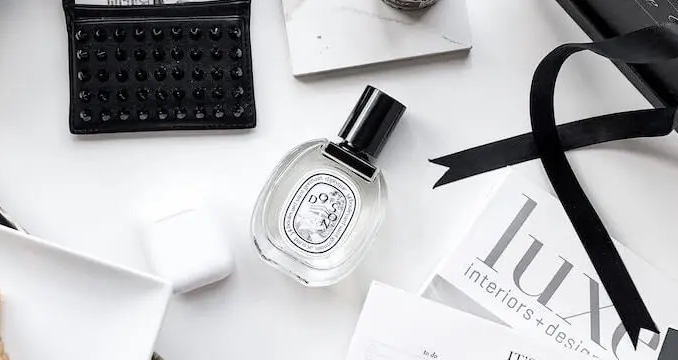 header-packaging-de-luxe-conseils-pour-un-emballage-premium-agence-creads.webp