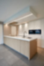 Modern kookeiland in Solid Surface realisatie.
