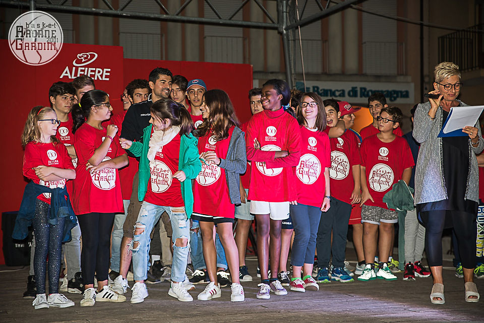 Le ragazze sul palco