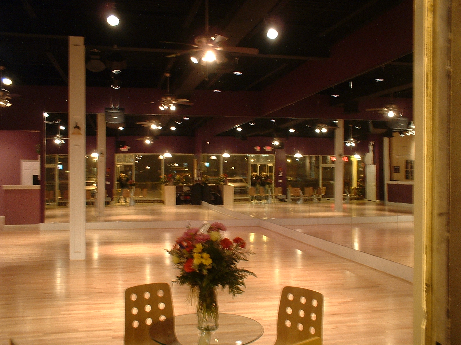 ABOUT US tophatdancestudio