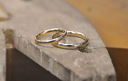 Aliança Bombê - 2mm | Ouro 18k