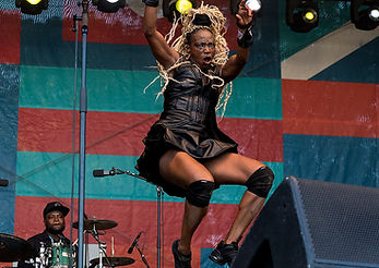 Dobet Gnahoré(Dance).jpg