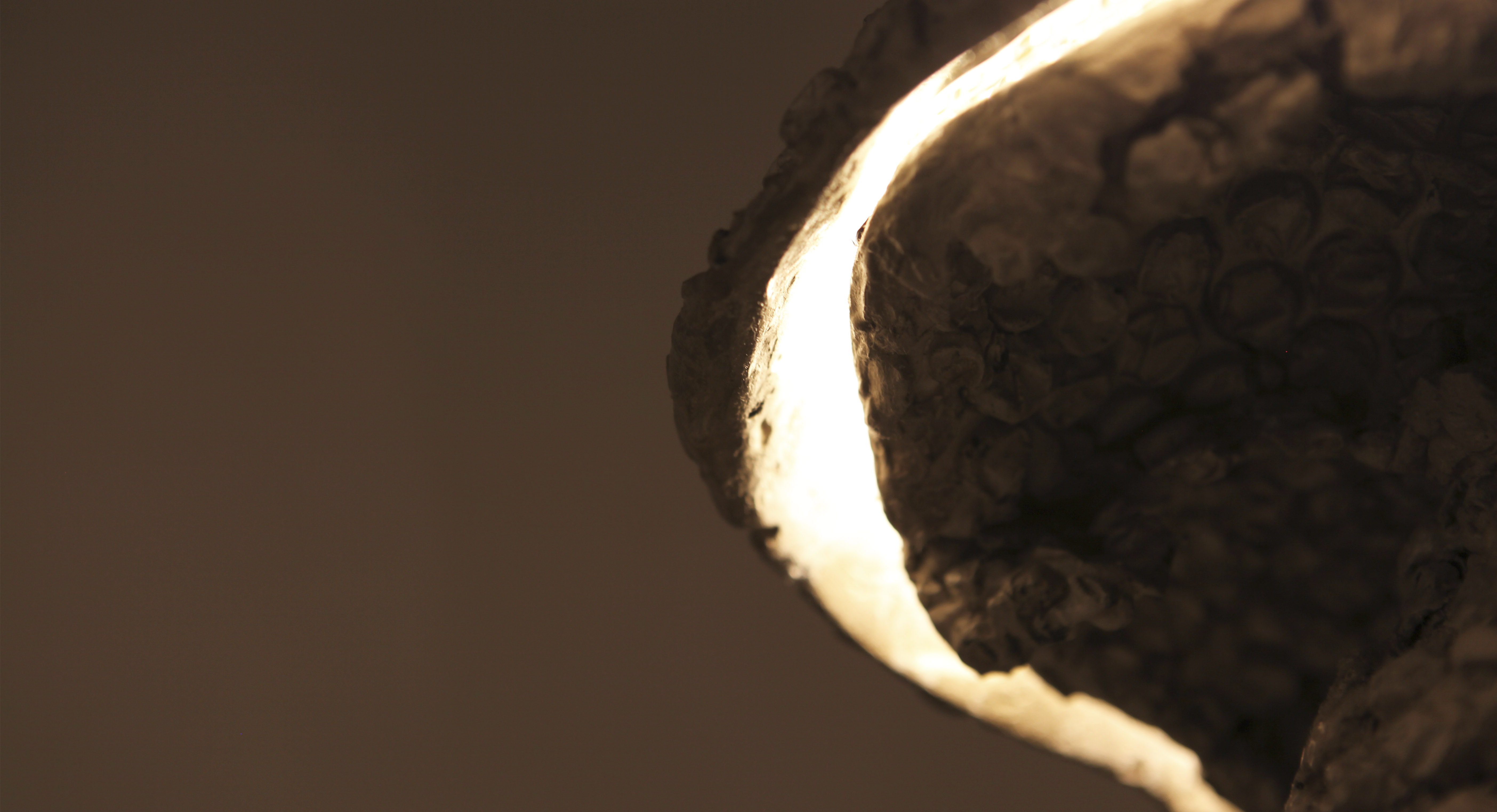 La lampe bulle béton