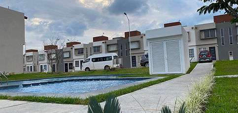 casas con alberca privanzas.jpeg