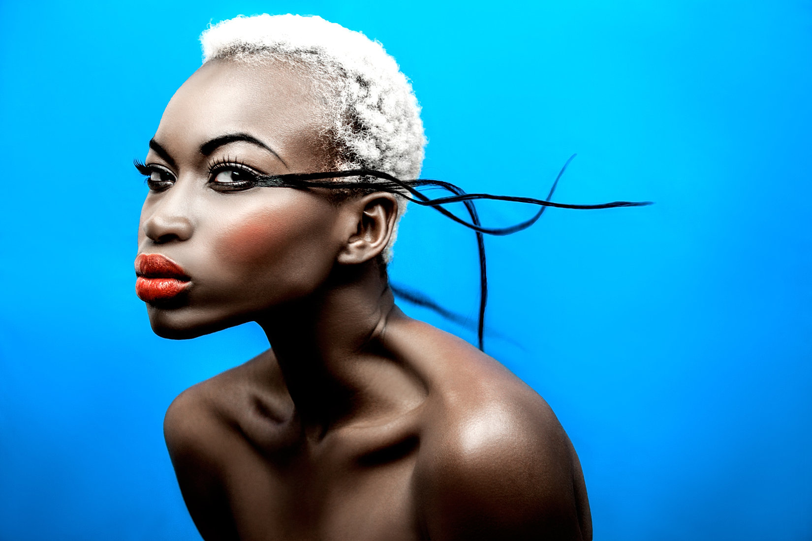 Sensual and unusual model poses for photo shoots