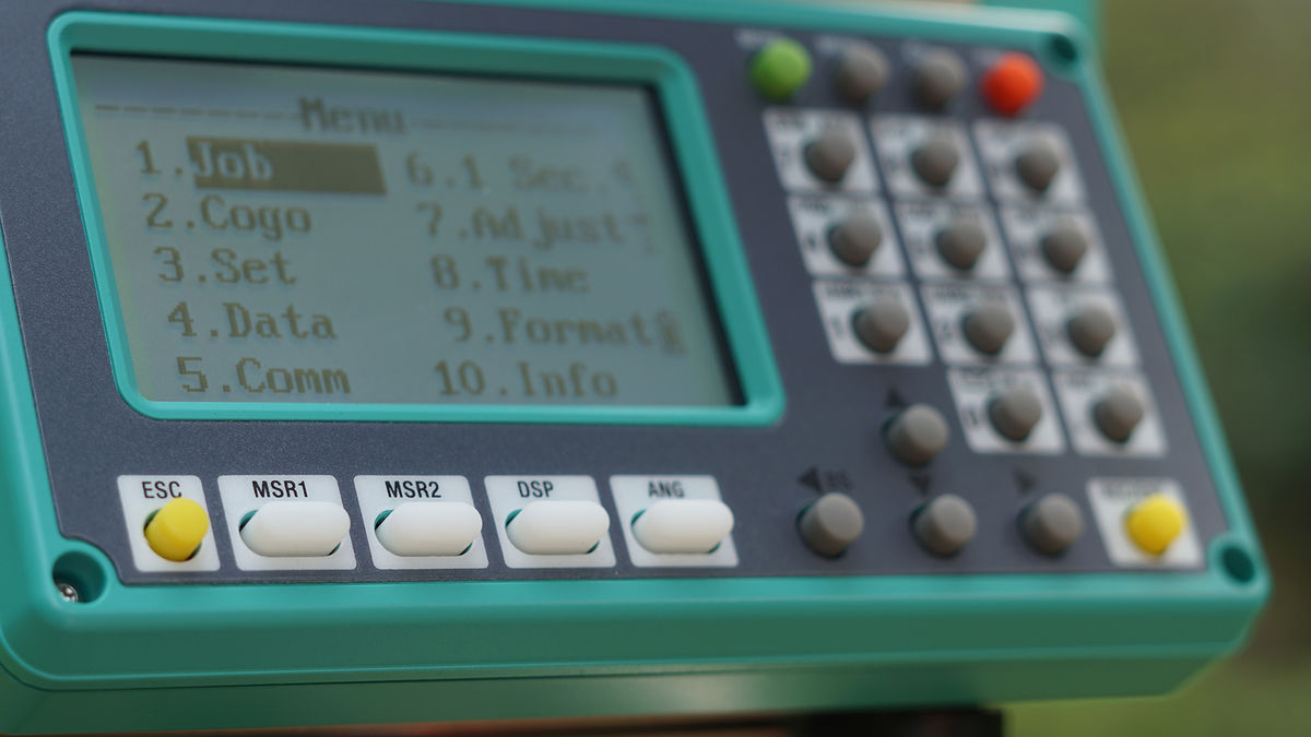 AXIS 2: Display with Hot Keys
