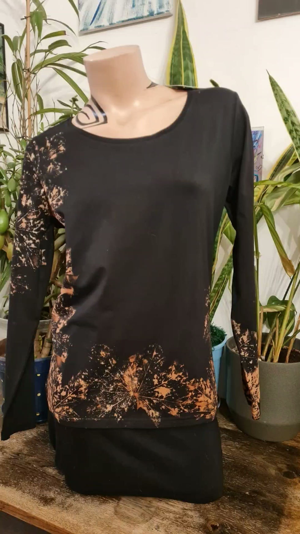 Thumbnail: T-shirt