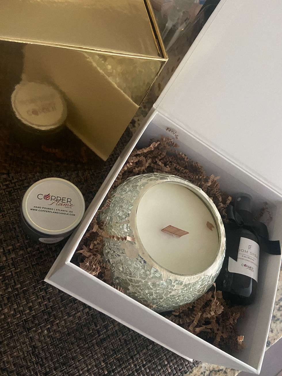 Thumbnail: White Mosaic Glass Gift Set