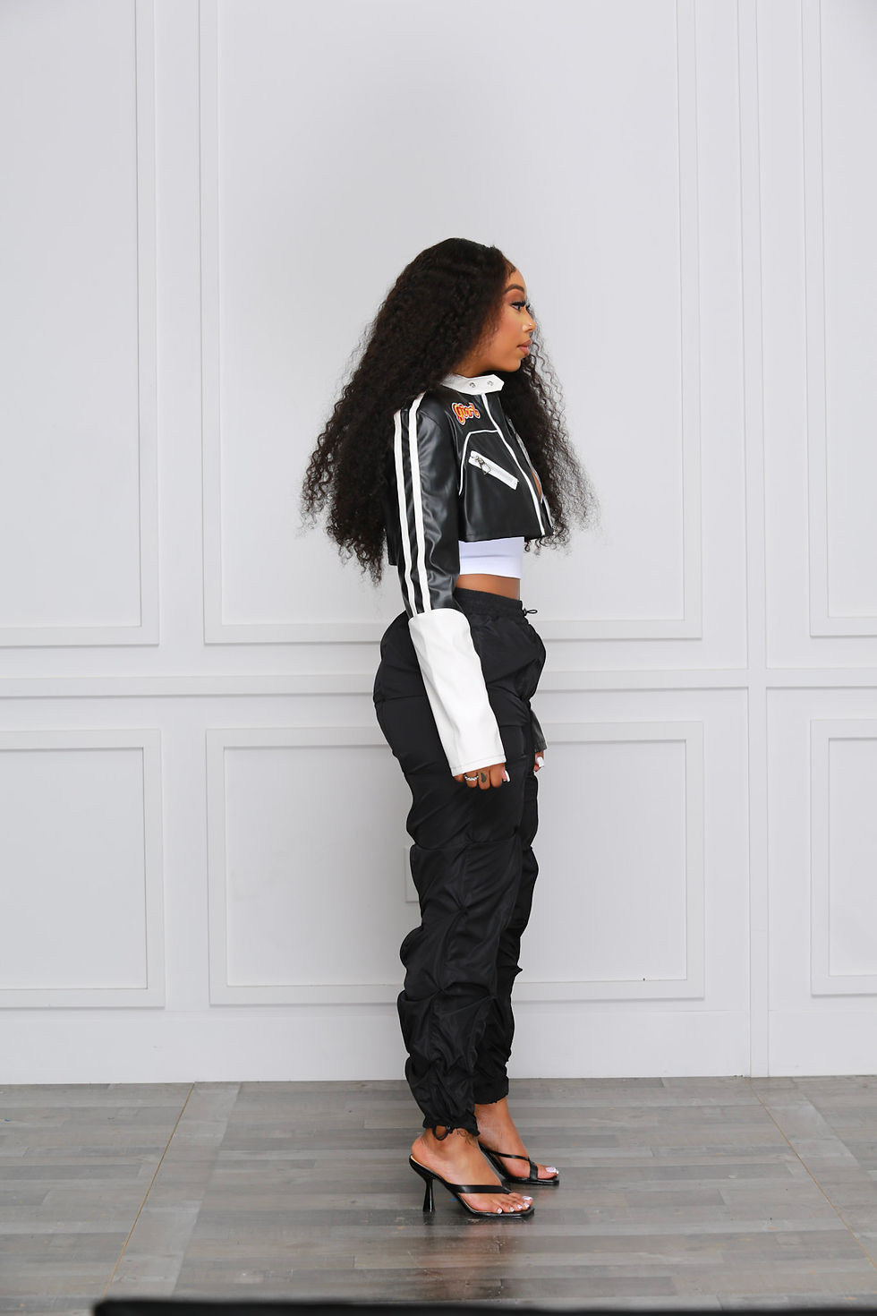 Thumbnail: It girl jacket 