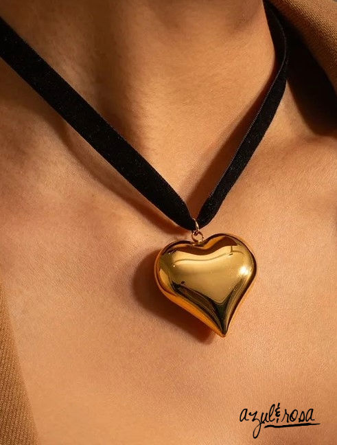 Miniatura: COLLAR TIPO CHOKER CON CORAZÓN