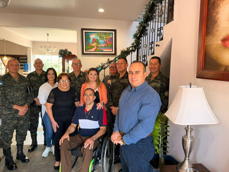 Junta de Comandantes visita al Mayor Ever Maldonado tras su recuperación