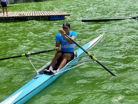 Elian Ávila el talentoso deportista Naval que conquistó el remo en los Premios Diez 2026