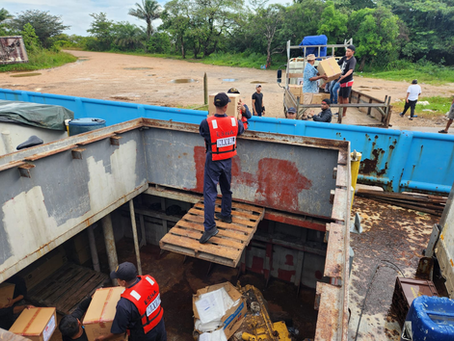 Fuerza Naval traslada insumos médicos a Puerto Lempira
