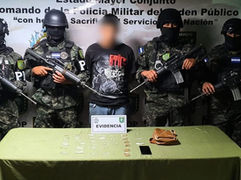 Capturan a presunto integrante de la MS-13 en posesión de droga en Comayagüela