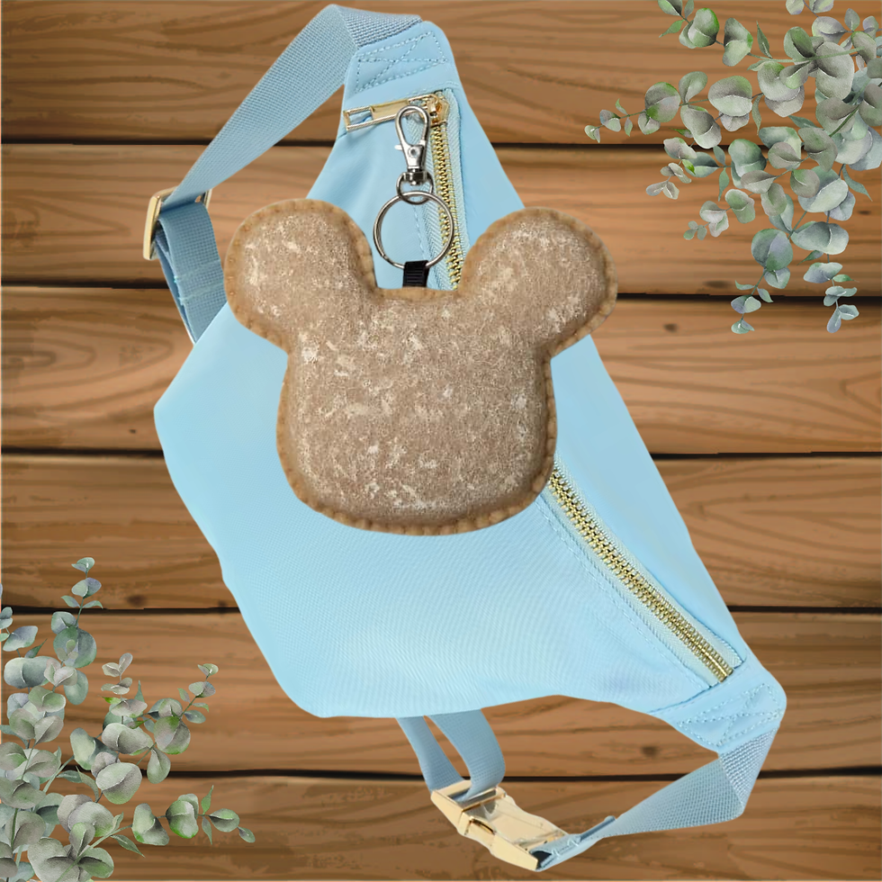 Mouse Beignet Keychain with unique, design. Perfect for park lovers who enjoy cute accessories. Perfect for bags!