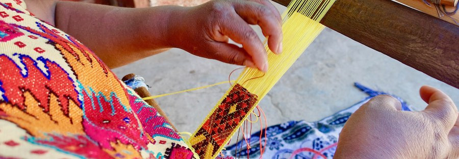 woven típico ribbon on telar de cintura back strap loom