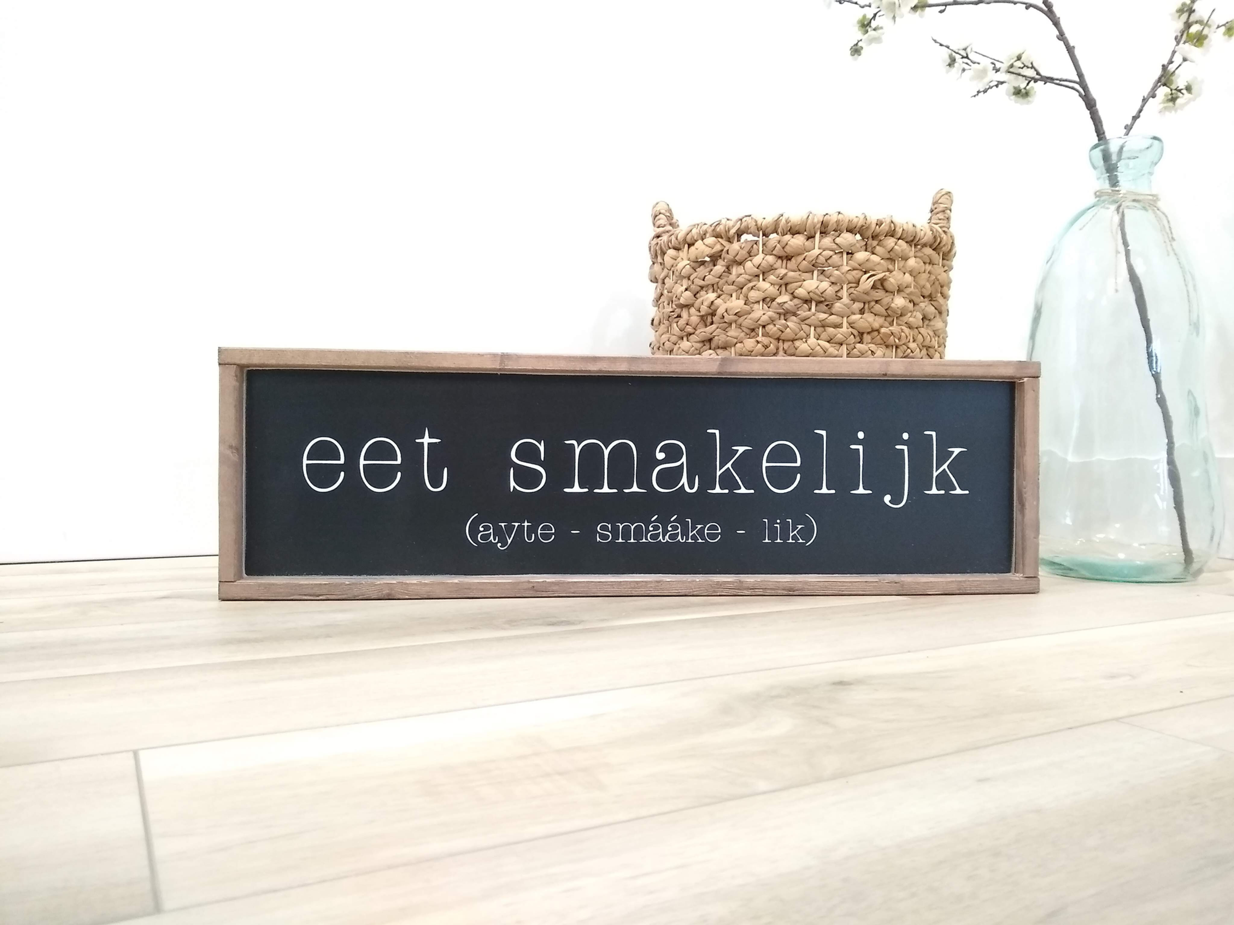 Eet Smakelijk (ayte smaake - lik)