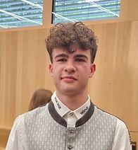 WhatsApp Bild 2025-11-05 um 18.08_edited.jpg