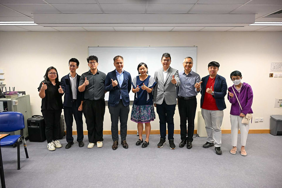 培訓講座講師與社處主仼合照