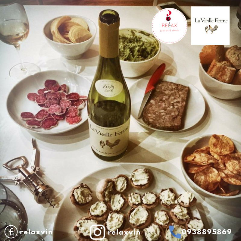 Thumbnail: La Vieille Ferme Blance - 75 cl