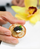 caviar Blini