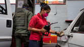 Increíble!!! La gasolina de Venezuela pasa de ser la más barata a la más alta del mundo