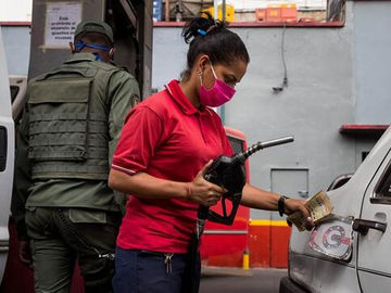 Increíble!!! La gasolina de Venezuela pasa de ser la más barata a la más alta del mundo