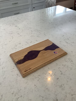 River Style Cutting Board