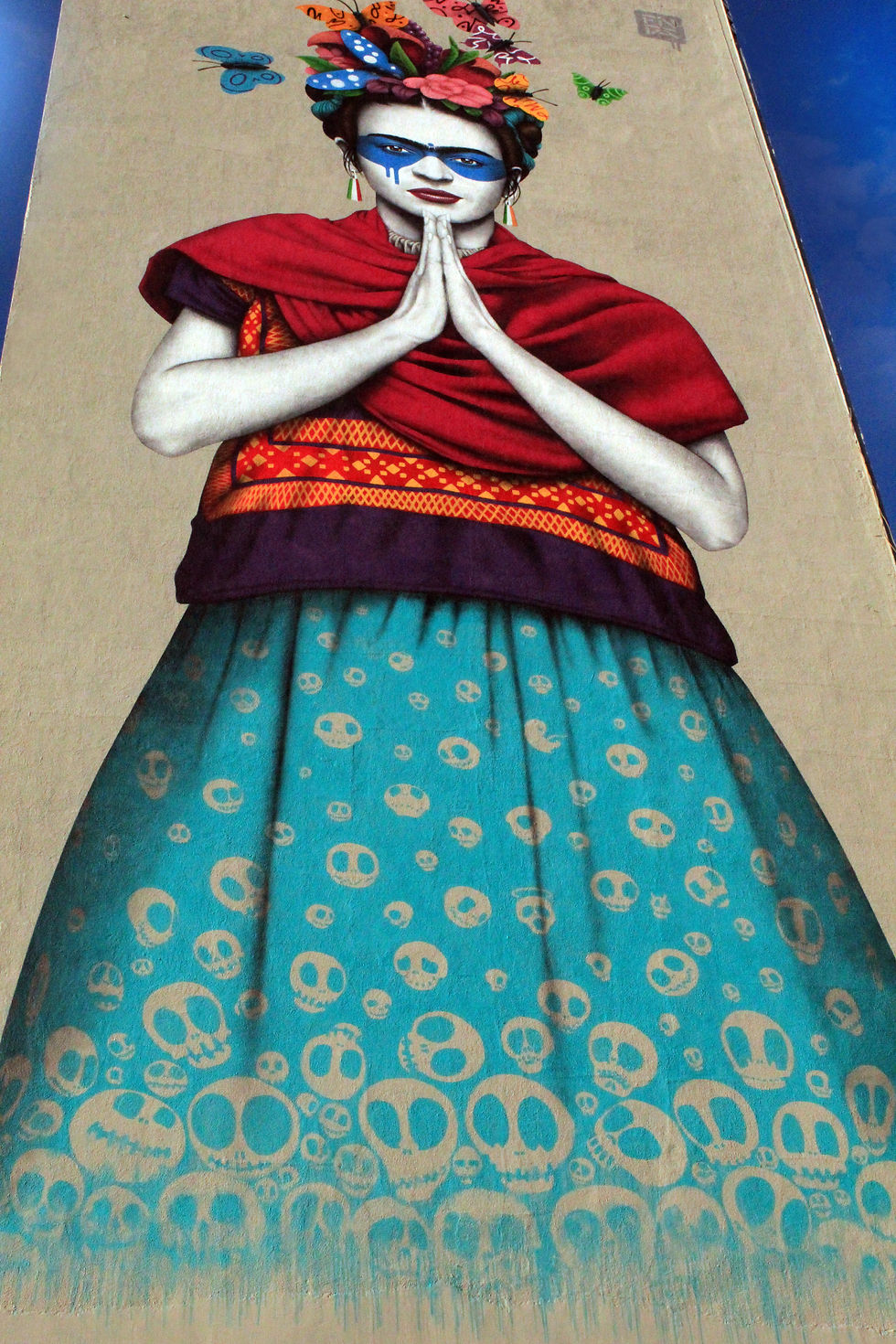 Magdalena-Fin Dac y Brett Crauford, 2019. Calle Montenegro en su cruce con Avenida Chapultepec, Guadalajara Jalisco.