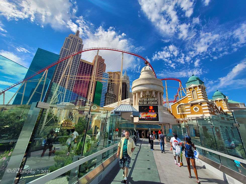 The towering New York Hotel & Casino