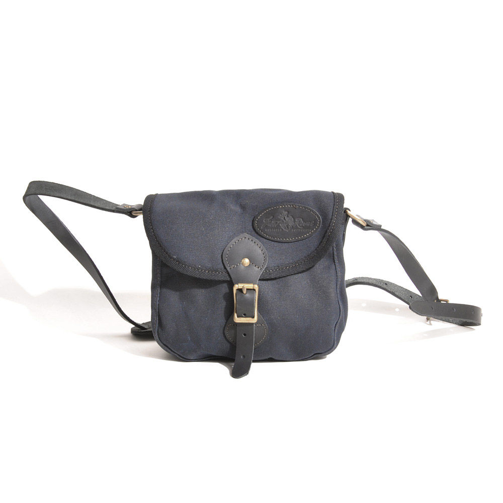 FROST RIVER Small Shell Bag Black