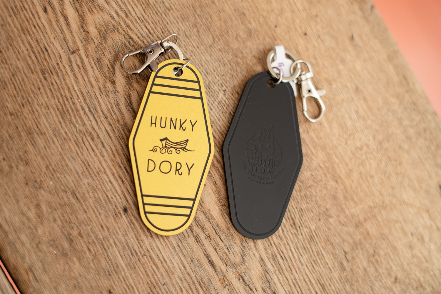Hunky Dory Vintage Motel Key Chain