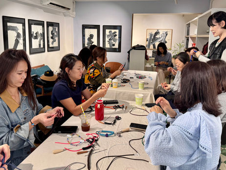 숨매듭공방의 이지혜 강사와 함께 하는 매듭공예 클래스 진행