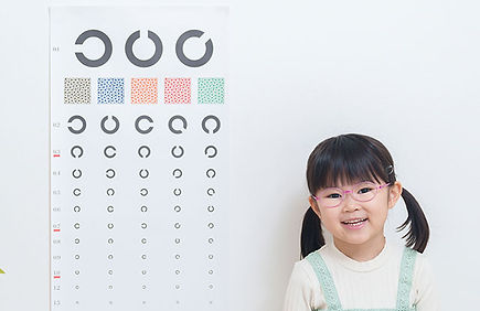 子どもの近視進行抑制治療