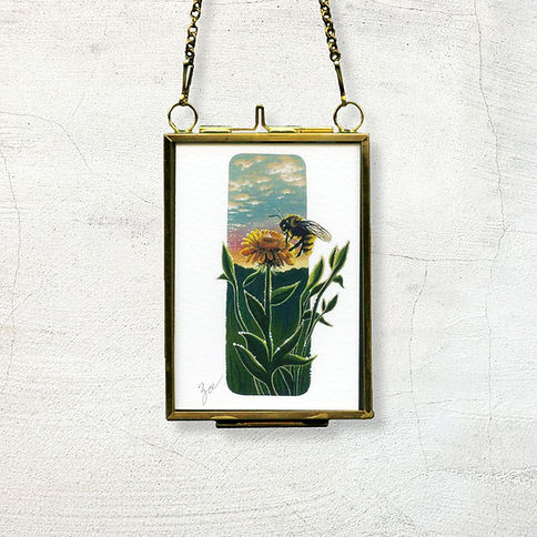 Sunset Bee (Fine Art Print in Gold Hanging Frame) | Zoe Mae Art
