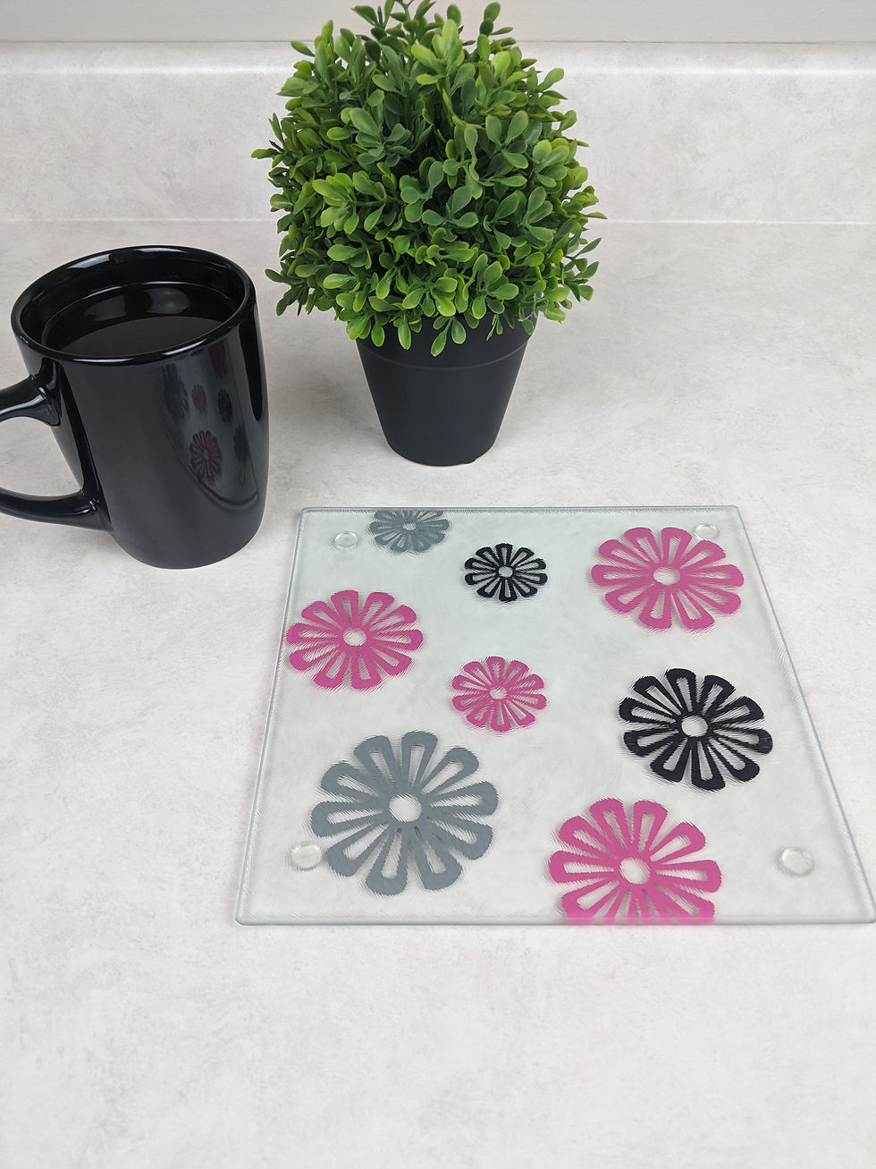Mod Flowers Pink - Cutting Board