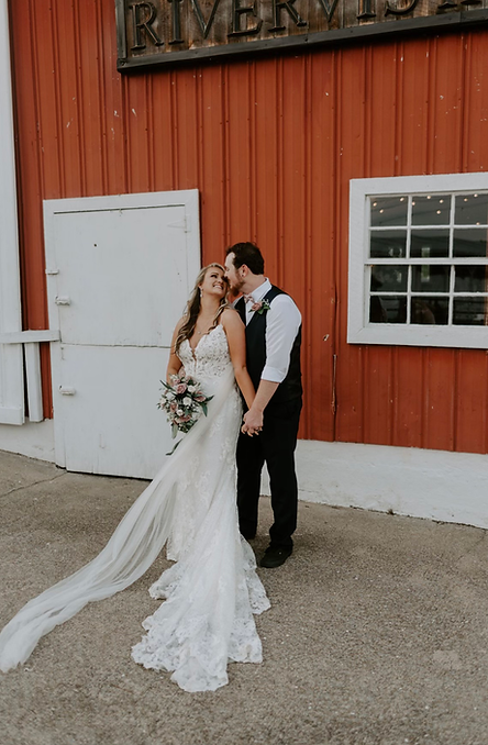 Wedding Packages at Rivercrest Wedding Venue in Elkton VA