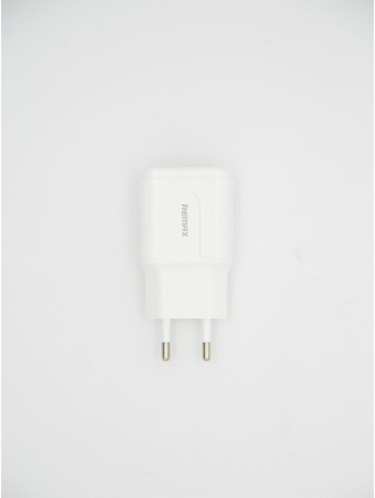 Сетевой адаптер 2.4А Remax