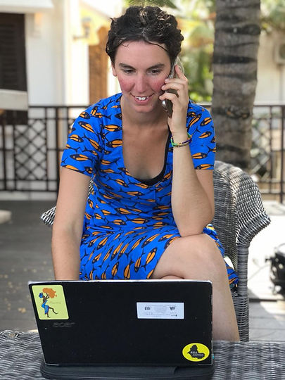 Elo working Tanzanie.jpeg