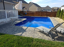 www.sparklepoolpros.com Sparkle Pools, Inc. Custom Vinyl Liner Pool Contractor Builder Construction Vinyl Swimming Pool Remodeling New Liner Resurfacing Replastering Resurface Replaster Cozy L-Shaped Backyard Privacy With Splashing Fun